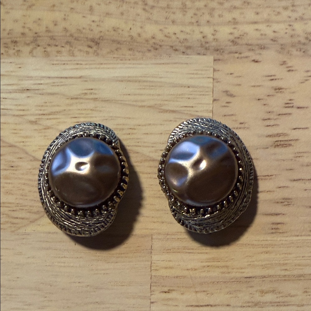 Vintage Circa 1980s Faux Mabe Beige Pearl Byzantine Style Clip Earrings